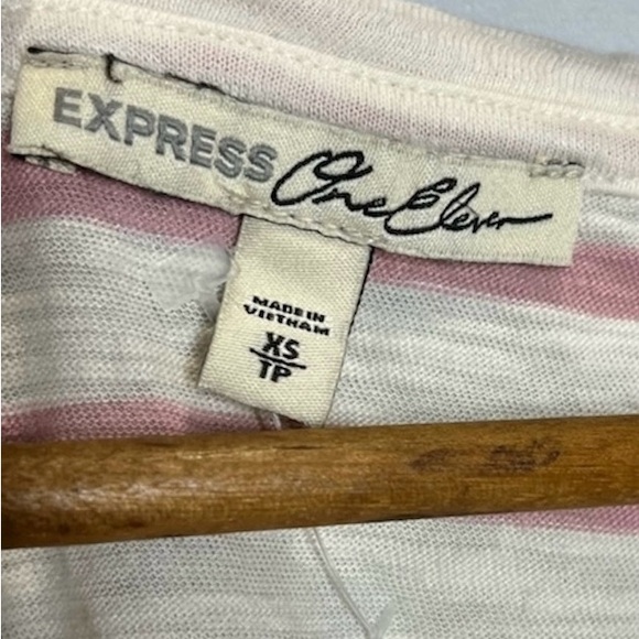 Express One Eleven Blouse Top Women's Striped Knotted Hem Short Sleeve - Picture 4 of 6